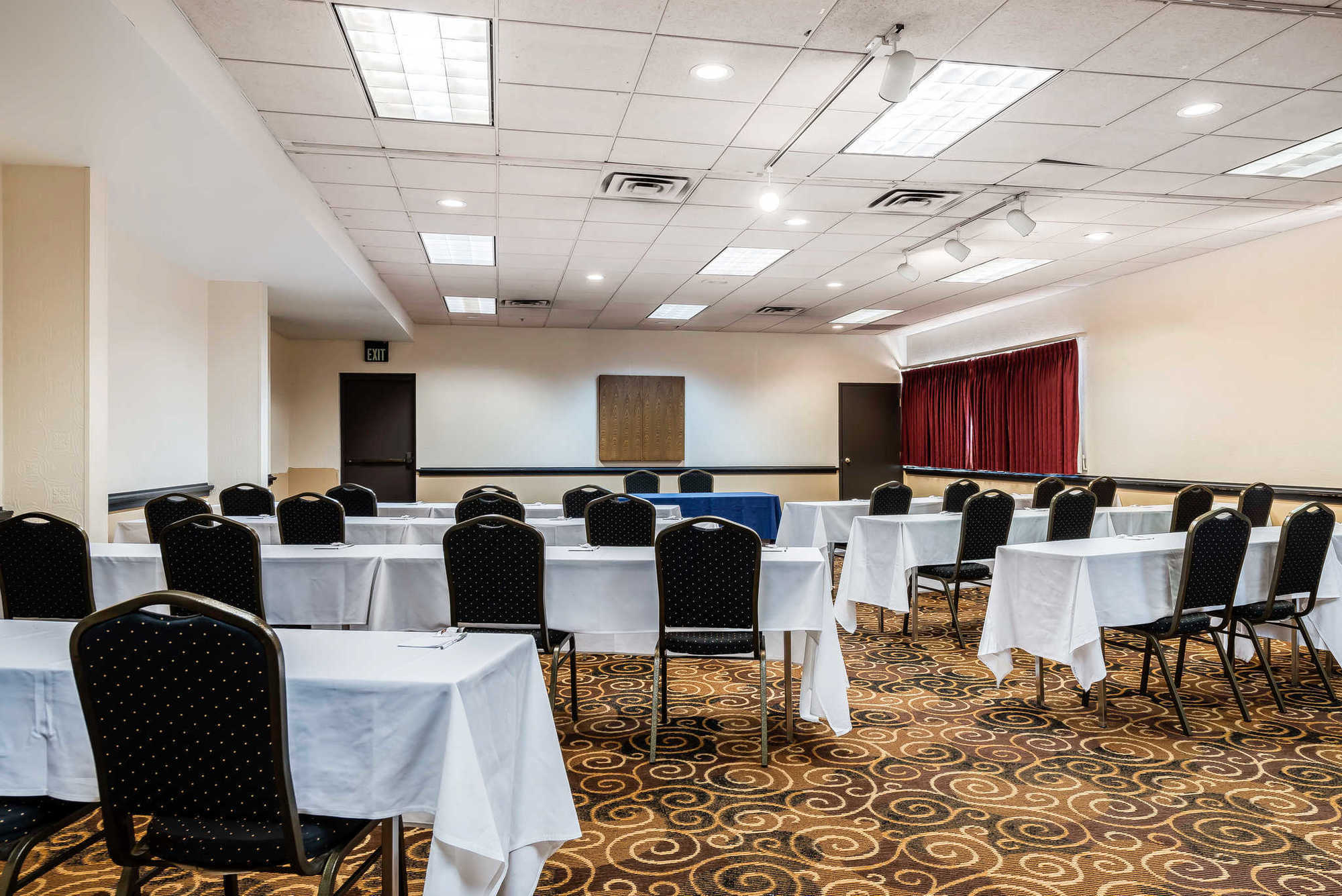 Clarion Hotel & Conference Center Колорадо-Спрингс Удобства фото